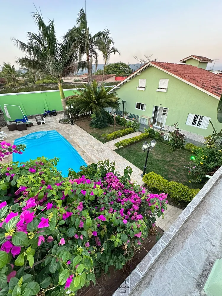 Casa, 4 quartos, 274 m² - Foto 1