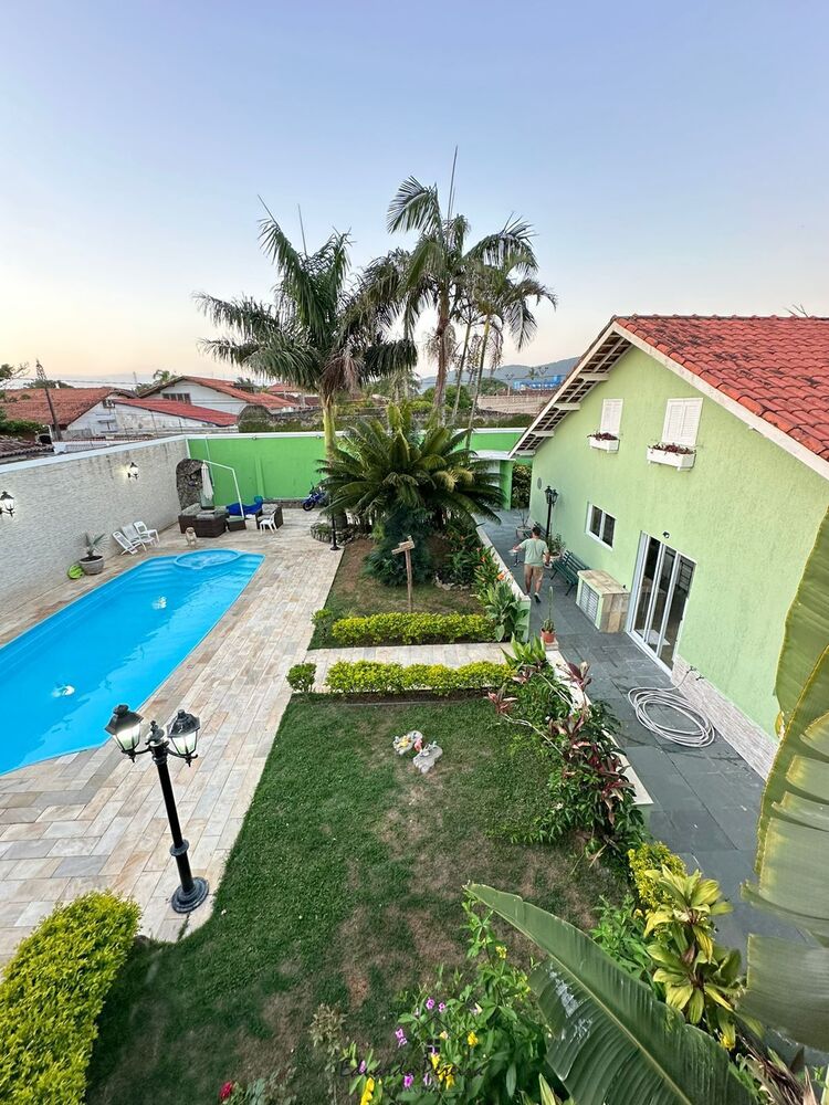 Casa, 4 quartos, 274 m² - Foto 1