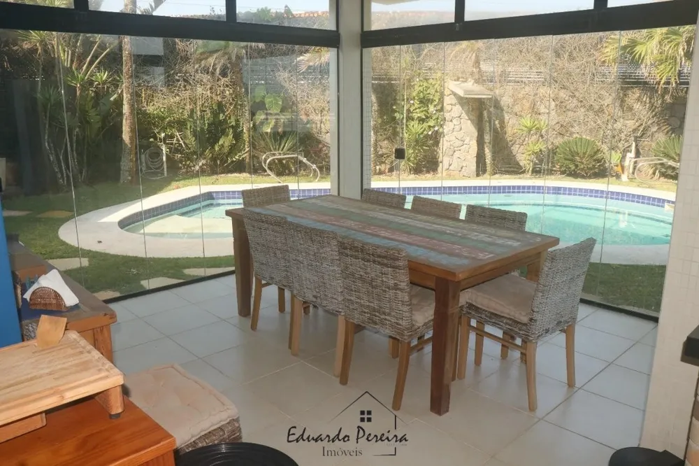Casa, 2 quartos, 299 m² - Foto 1
