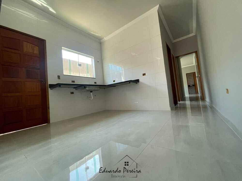 Casa, 2 quartos, 67 m² - Foto 1