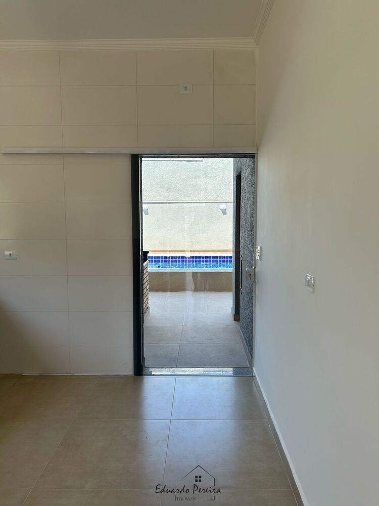 Casa, 3 quartos, 148 m² - Foto 2