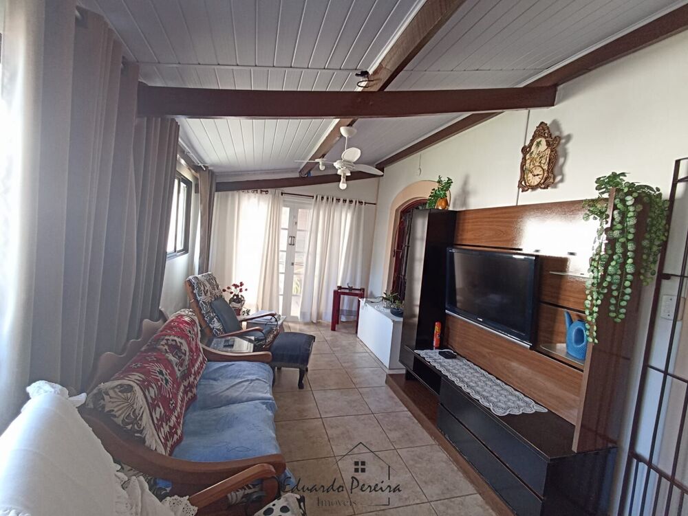 Casa, 4 quartos, 127 m² - Foto 2