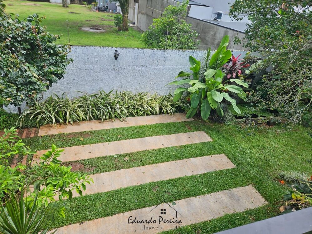 Sobrado, 6 quartos, 276 m² - Foto 3