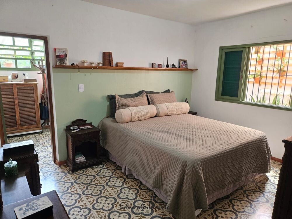 Sobrado, 6 quartos, 276 m² - Foto 1