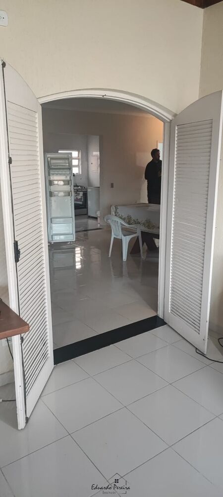 Casa, 5 quartos, 275 m² - Foto 4