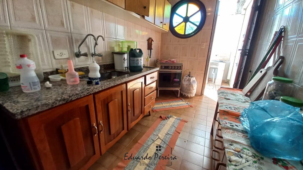 Casa, 2 quartos, 330 m² - Foto 2