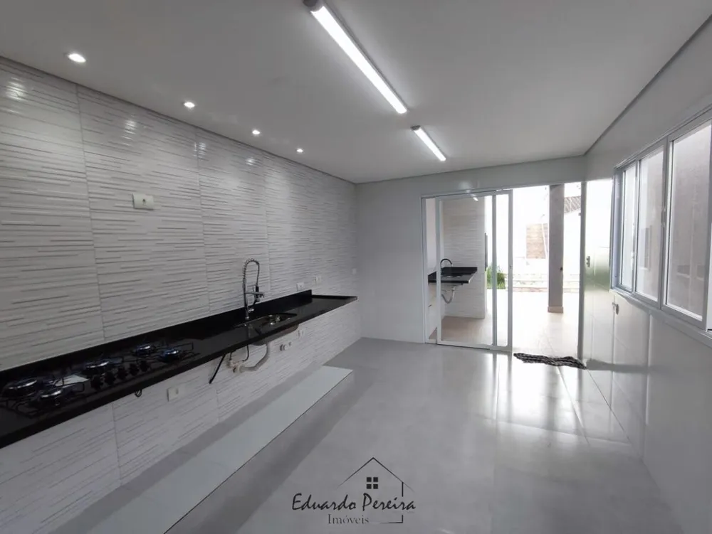 Casa, 3 quartos, 158 m² - Foto 3