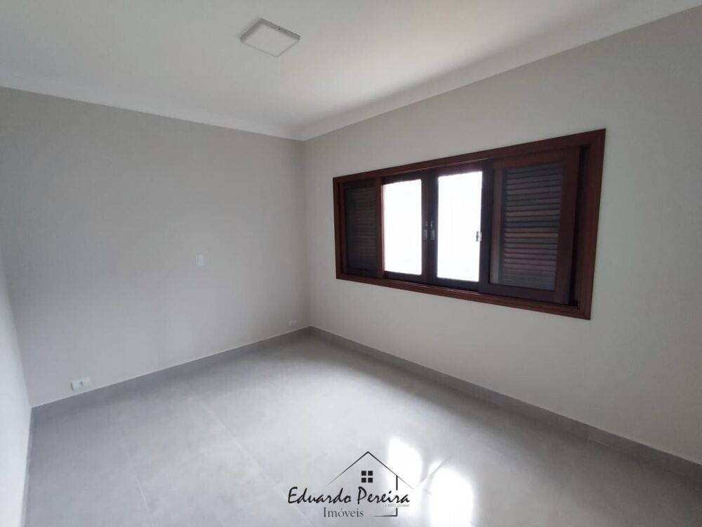 Casa, 3 quartos, 158 m² - Foto 1