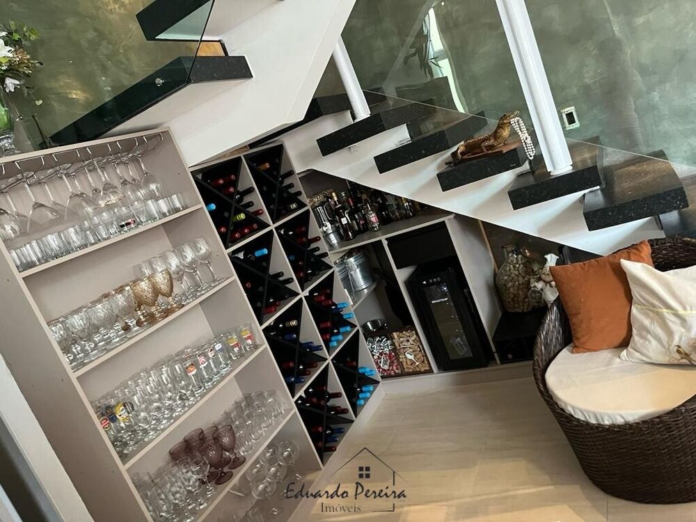 Sobrado, 4 quartos, 320 m² - Foto 1