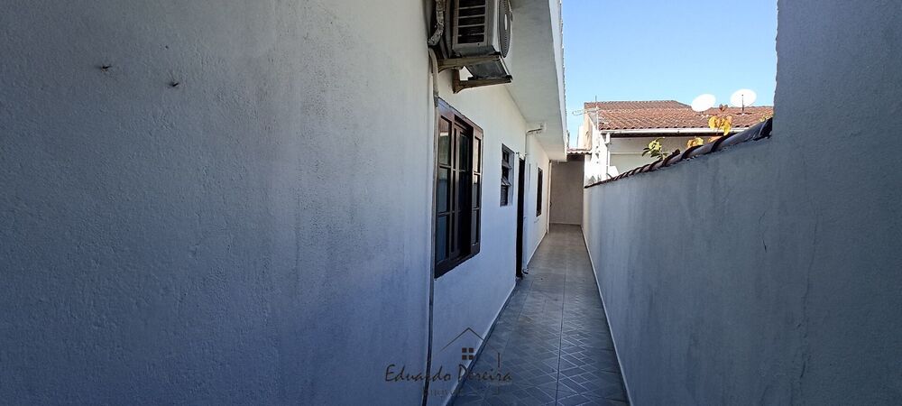 Casa para alugar com 2 quartos, 65m² - Foto 4
