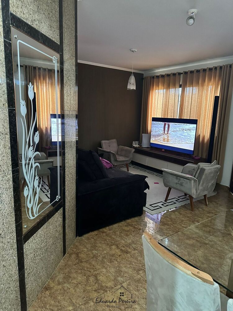 Casa, 4 quartos, 190 m² - Foto 1