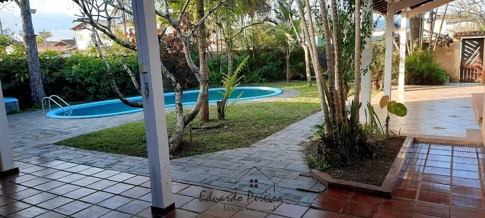 Casa, 3 quartos, 278 m² - Foto 1