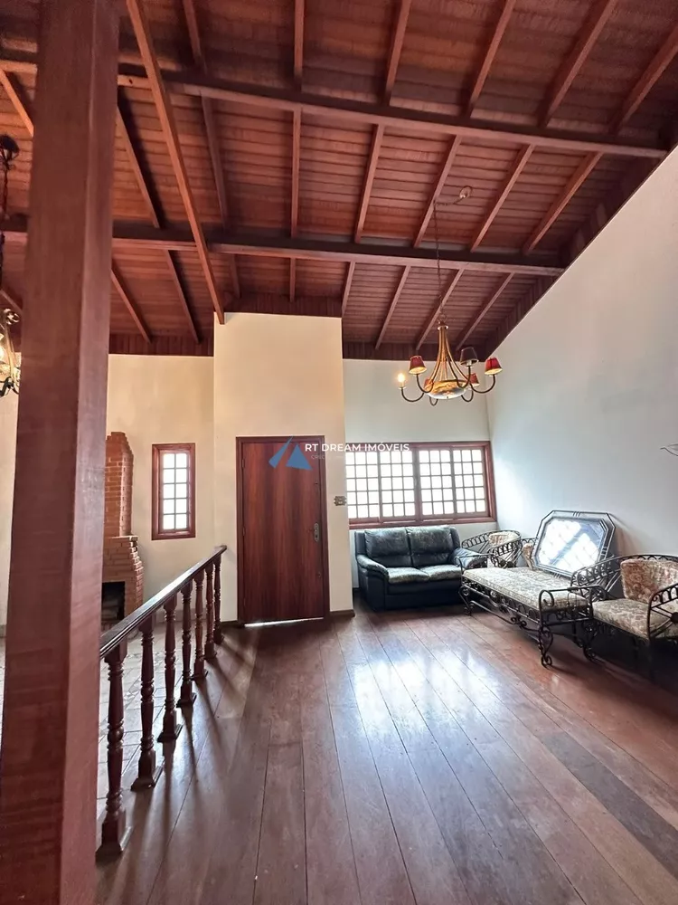 Casa, 3 quartos, 249 m² - Foto 4