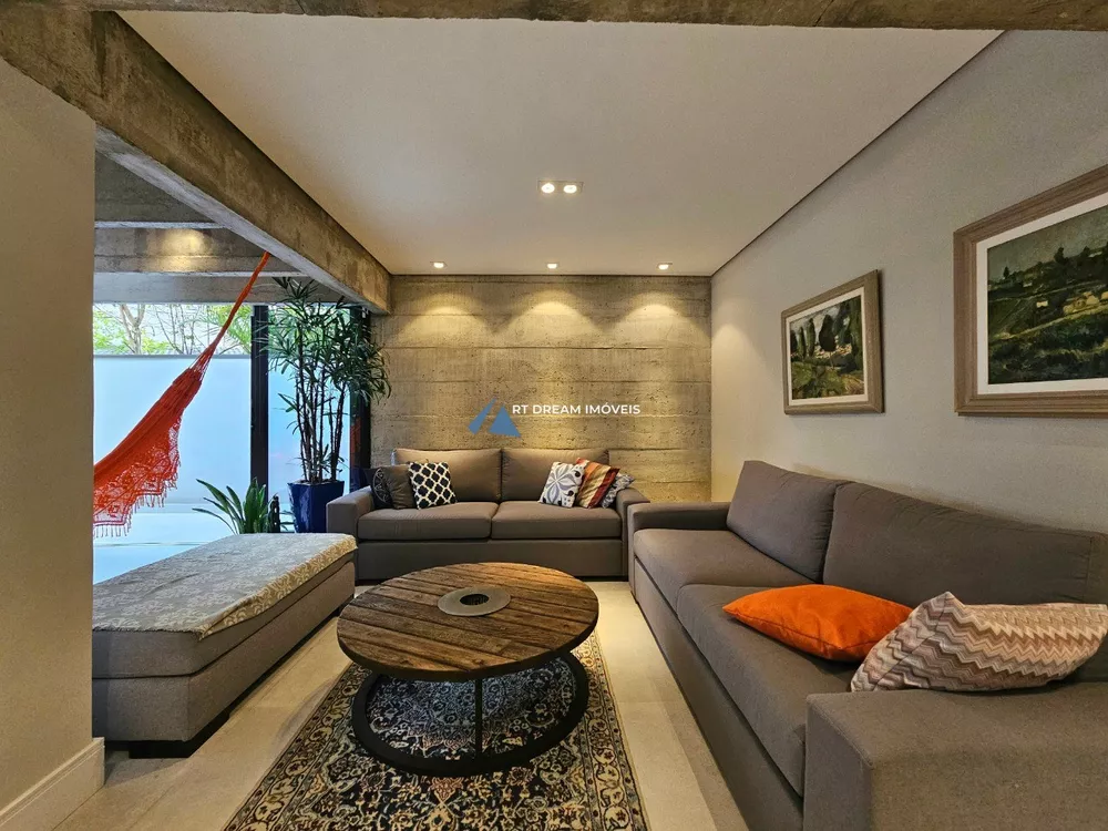 Casa, 4 quartos, 408 m² - Foto 1