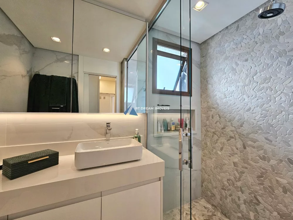 Apartamento, 3 quartos, 147 m² - Foto 2