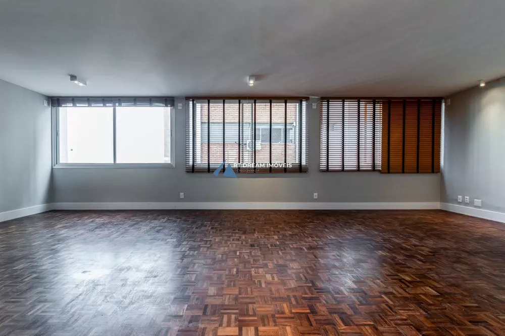 Apartamento, 3 quartos, 157 m² - Foto 1