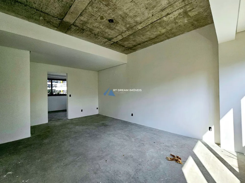 Apartamento, 3 quartos, 227 m² - Foto 1