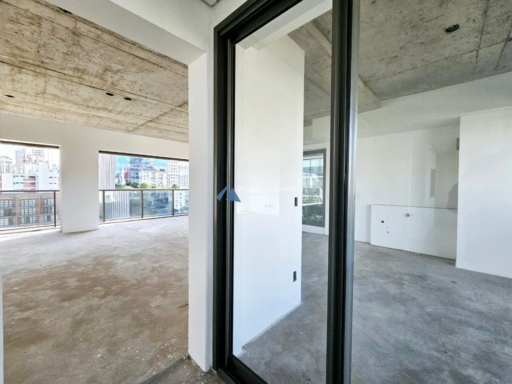 Apartamento, 3 quartos, 227 m² - Foto 1