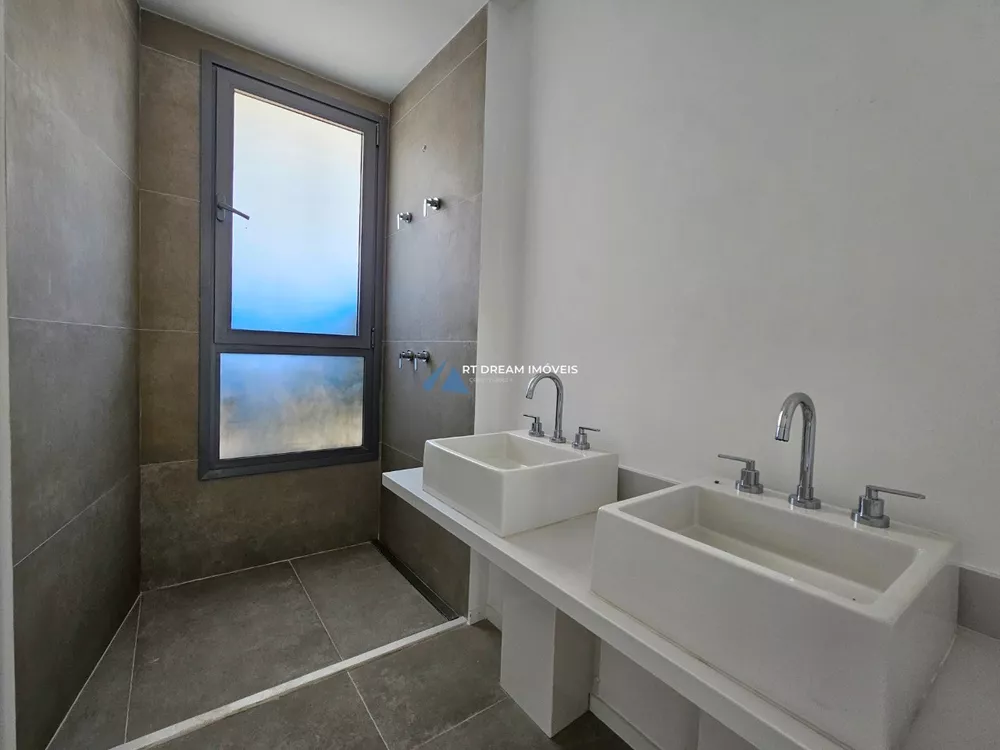 Apartamento, 3 quartos, 197 m² - Foto 2