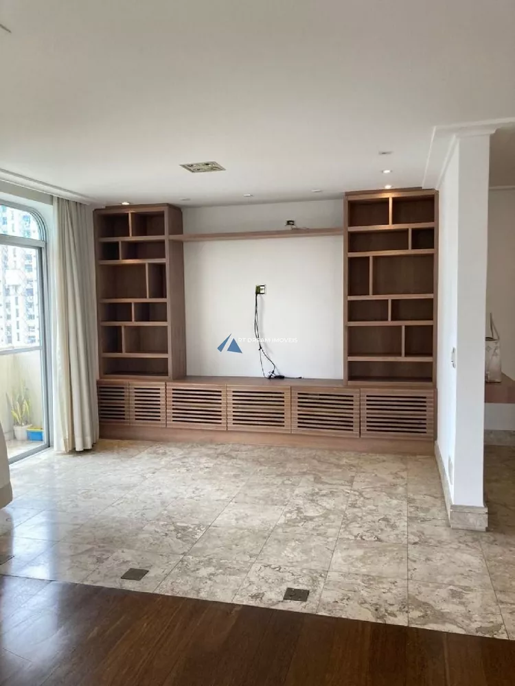 Apartamento, 3 quartos, 260 m² - Foto 1