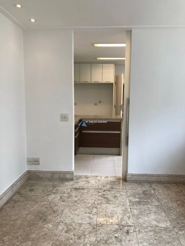 Apartamento, 3 quartos, 260 m² - Foto 2