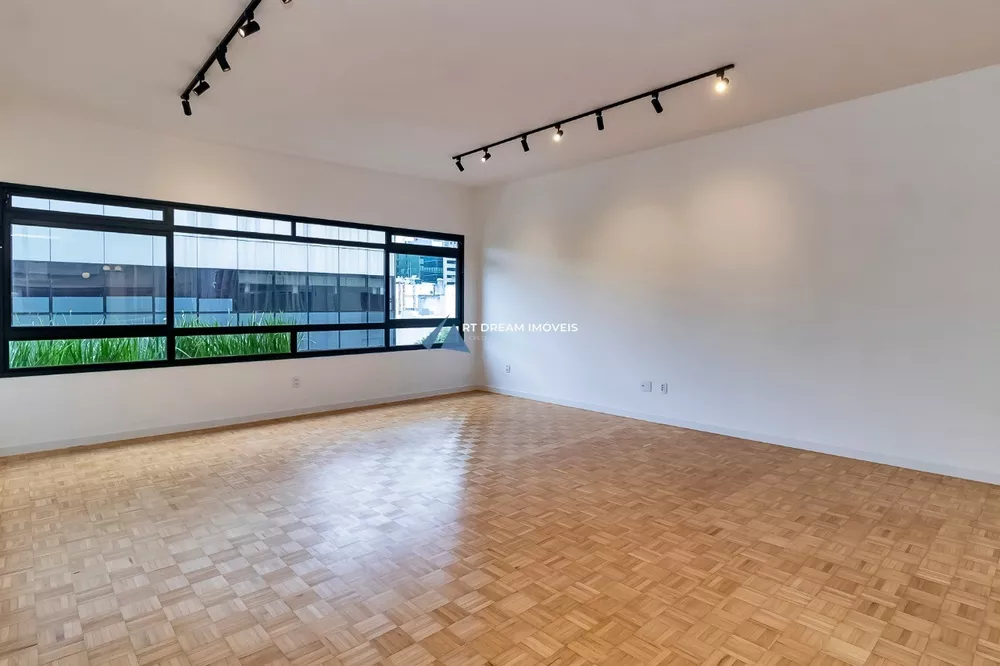 Apartamento, 3 quartos, 220 m² - Foto 2