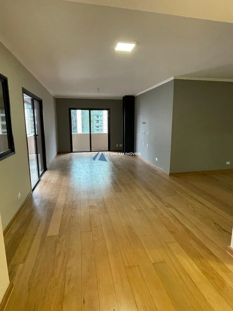 Apartamento, 3 quartos, 209 m² - Foto 11