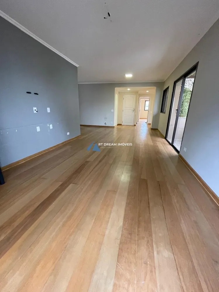 Apartamento, 3 quartos, 209 m² - Foto 2