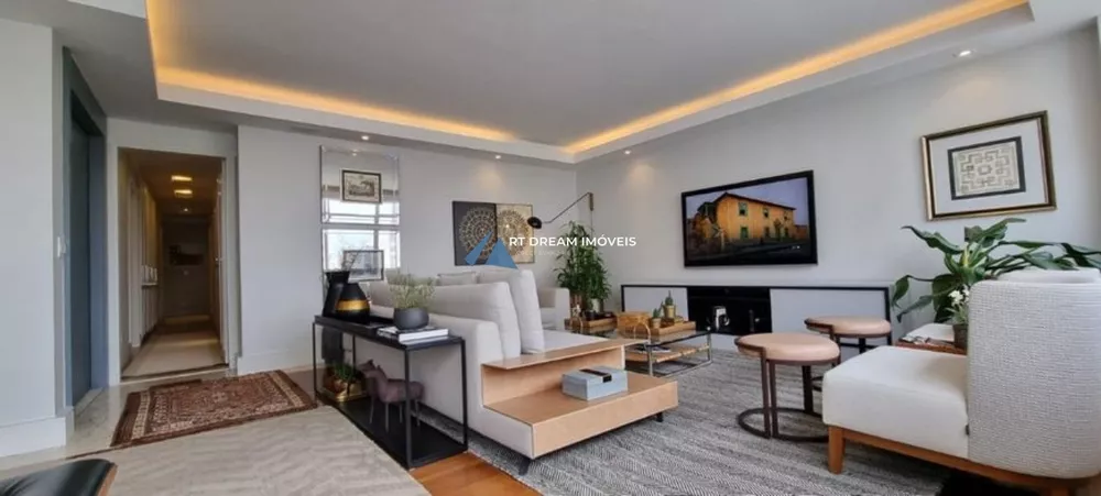 Apartamento, 4 quartos, 225 m² - Foto 1