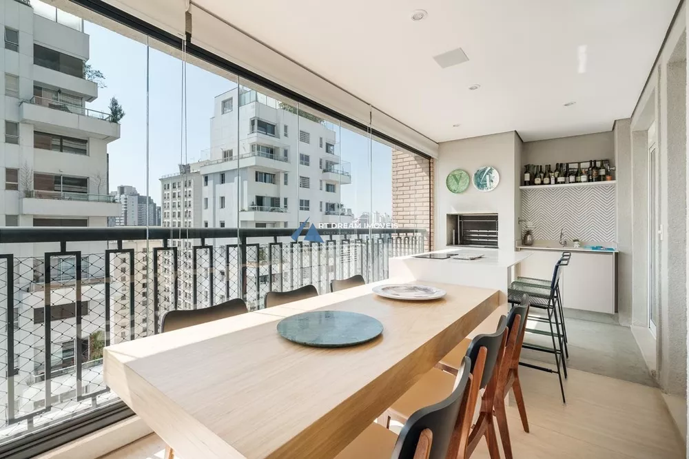 Apartamento, 3 quartos, 158 m² - Foto 1