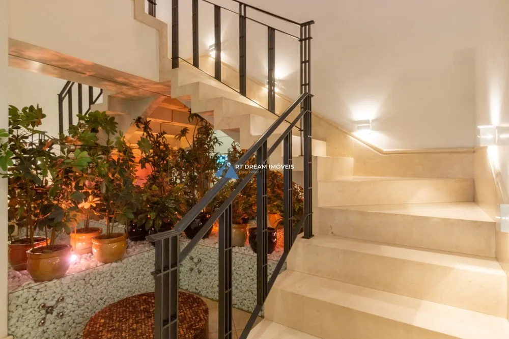 Casa, 8 quartos, 584 m² - Foto 8
