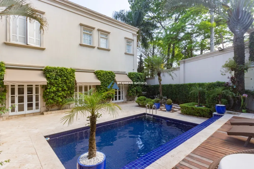 Casa, 8 quartos, 584 m² - Foto 1
