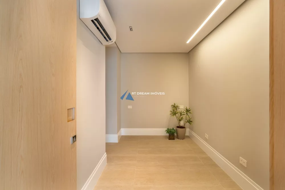 Apartamento, 3 quartos, 221 m² - Foto 4