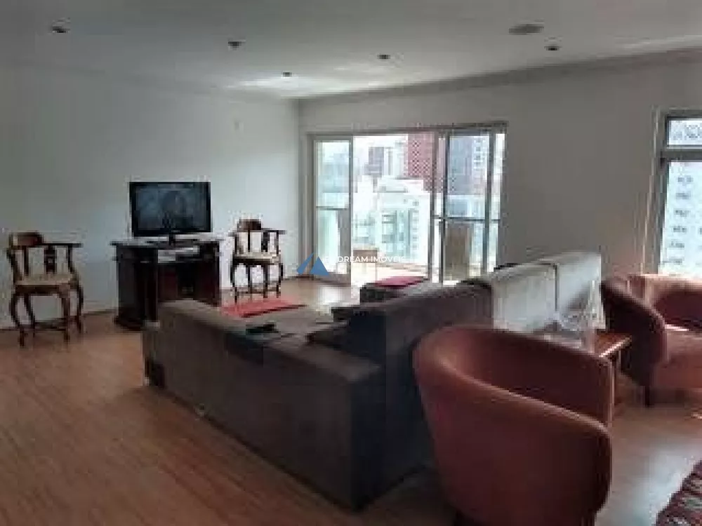 Apartamento, 3 quartos, 190 m² - Foto 1