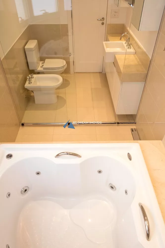 Apartamento, 3 quartos, 217 m² - Foto 2