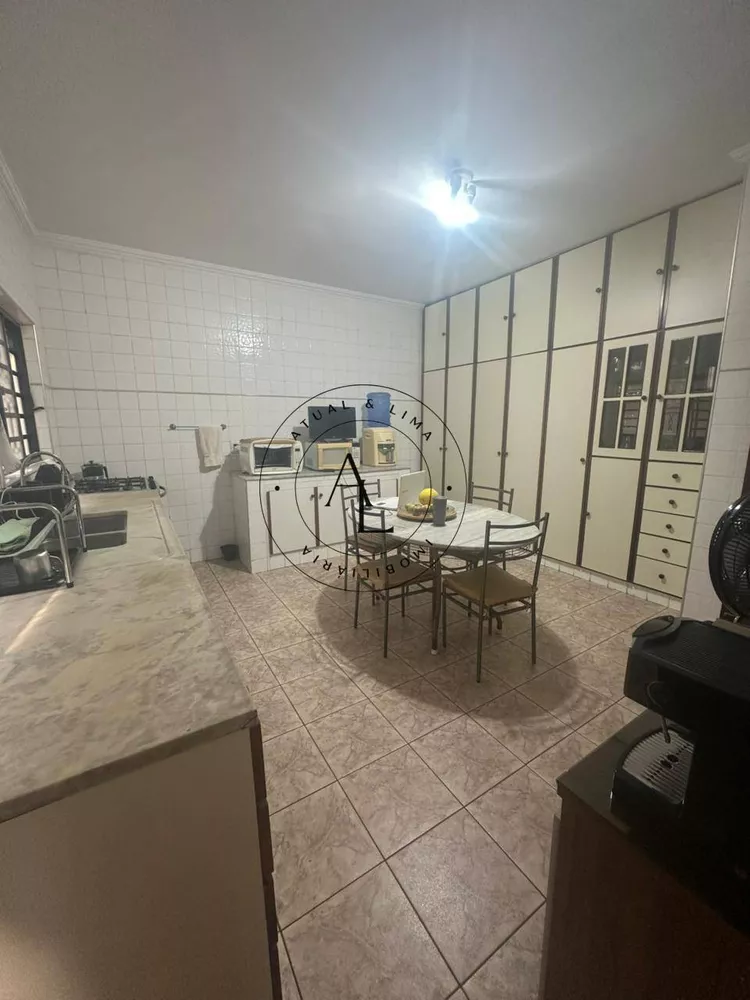 Casa, 4 quartos, 259 m² - Foto 15
