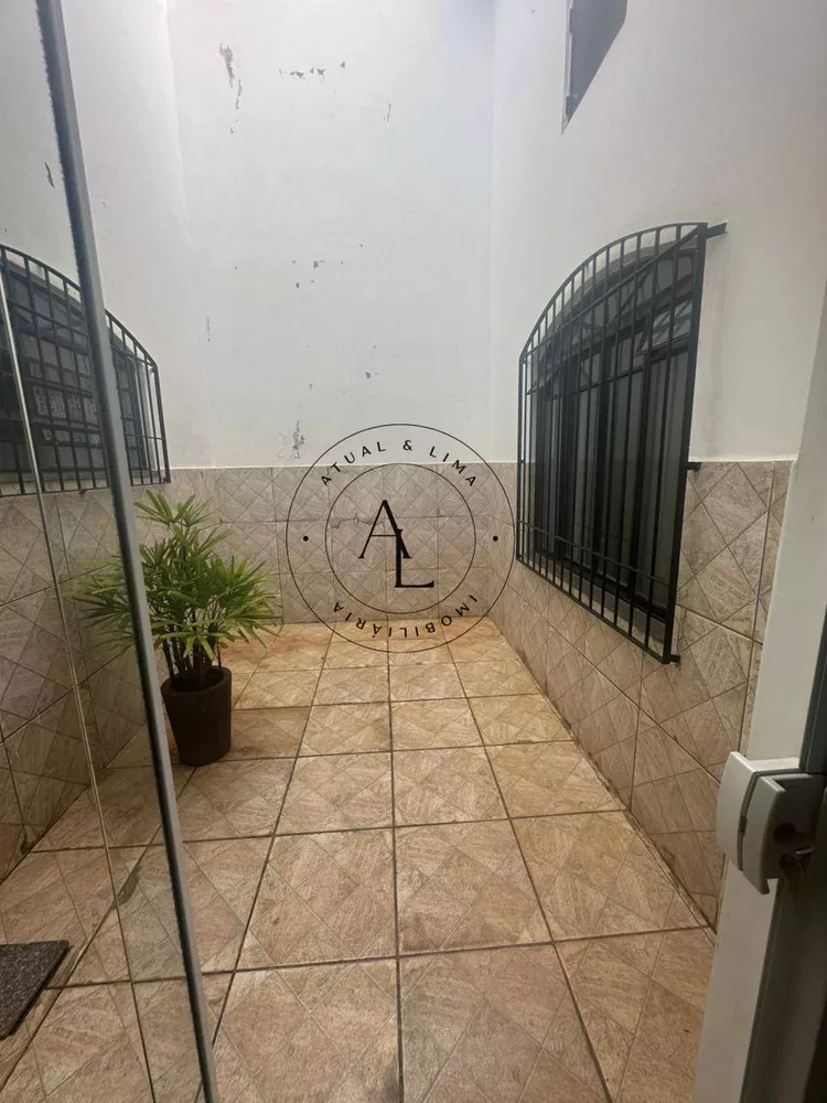 Casa, 4 quartos, 259 m² - Foto 1