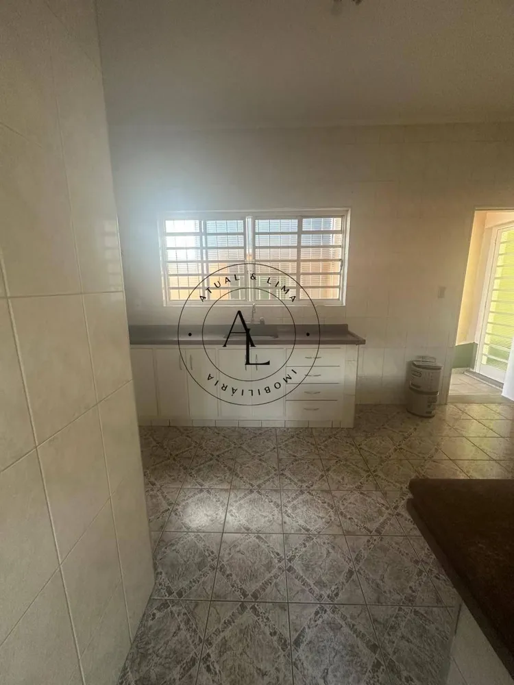 Casa, 3 quartos, 195 m² - Foto 2