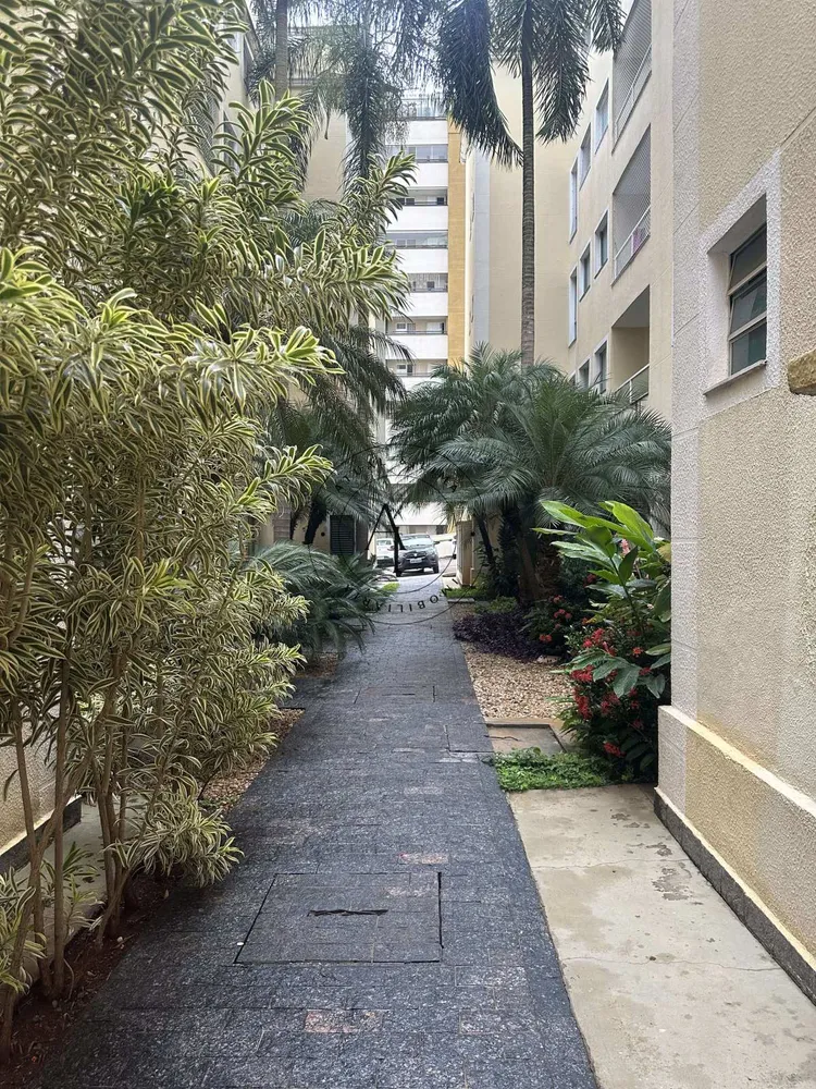 Apartamento, 3 quartos, 140 m² - Foto 1