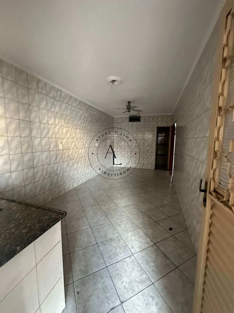 Casa, 3 quartos, 214 m² - Foto 1