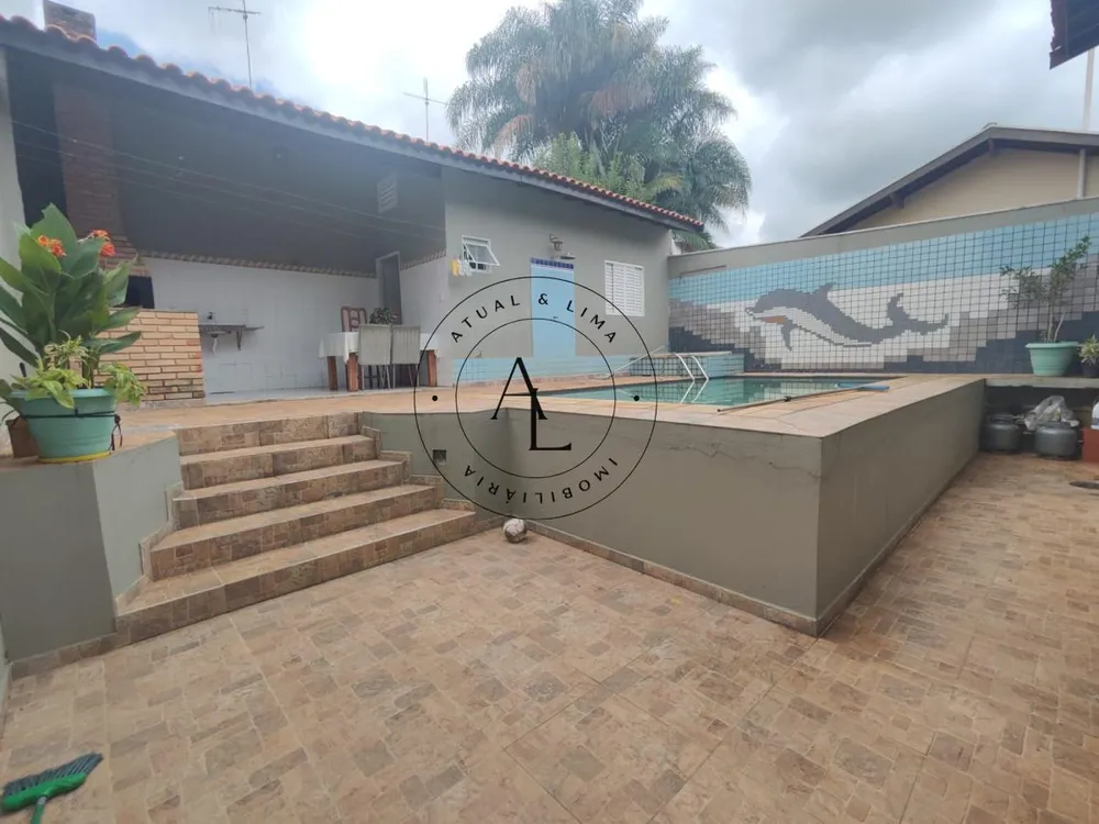 Casa, 3 quartos, 200 m² - Foto 2