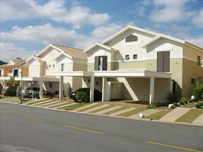 Casa de Condomínio à venda com 4 quartos, 200m² - Foto 1