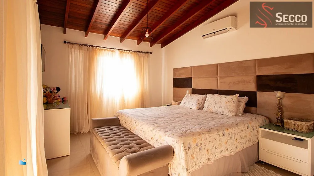 Chácara, 4 quartos, 400 m² - Foto 1