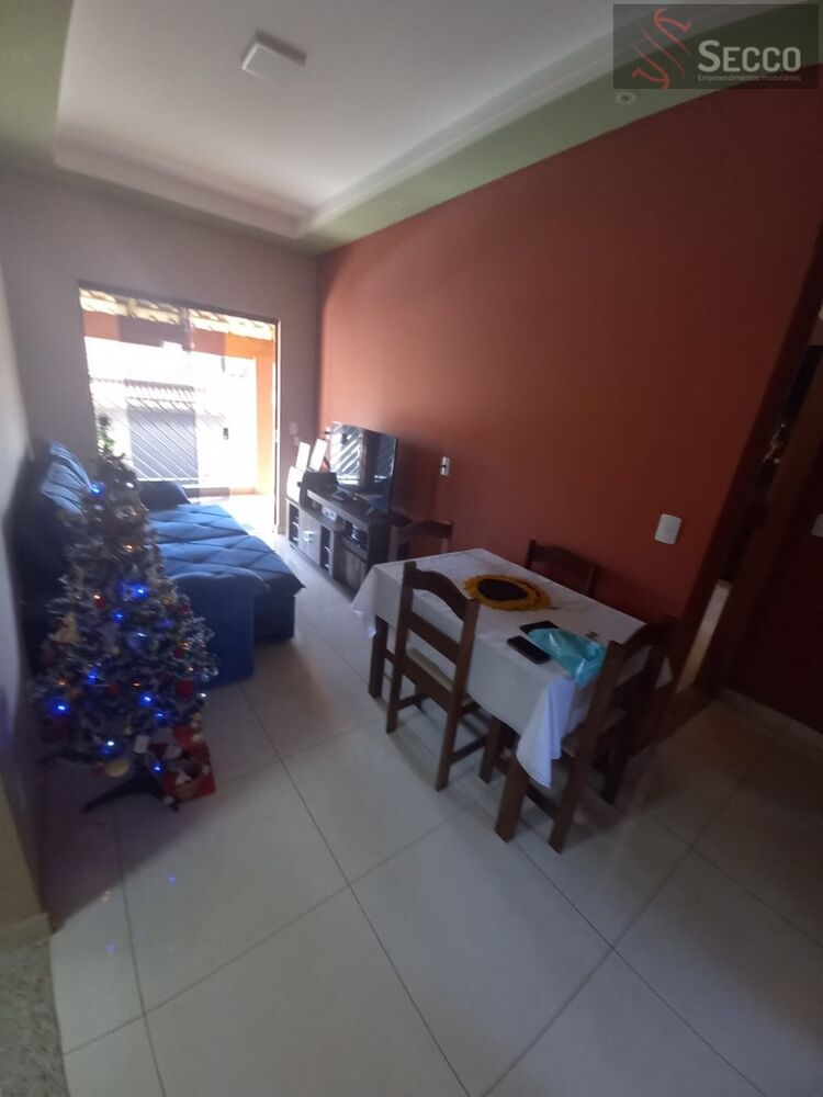 Sobrado à venda com 2 quartos, 1050m² - Foto 2