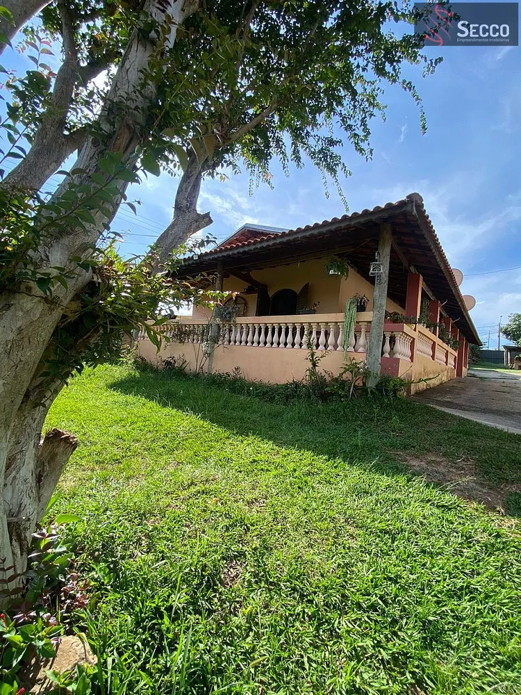 Chácara, 2 quartos, 1800 m² - Foto 1