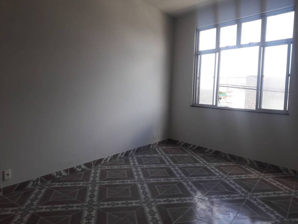 Apartamento à venda com 3 quartos, 83m² - Foto 2