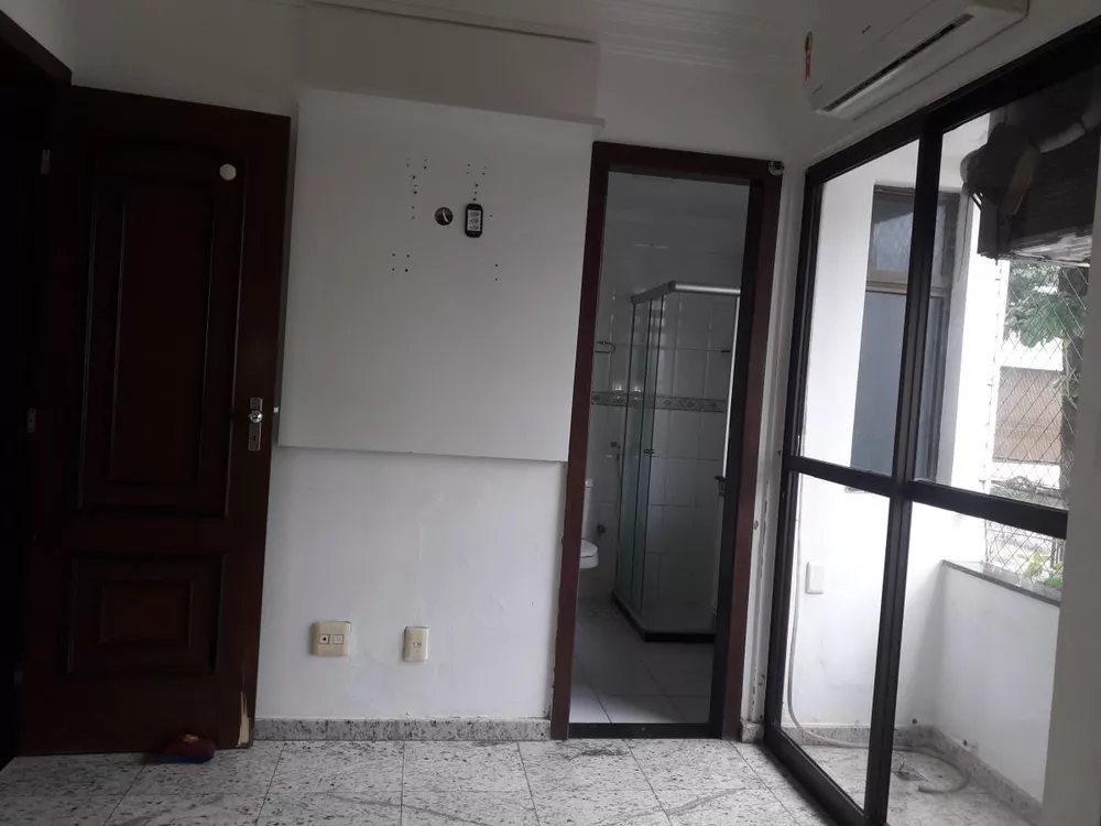 Apartamento à venda com 3 quartos, 77m² - Foto 1