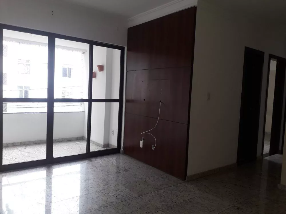 Apartamento à venda com 3 quartos, 94m² - Foto 4