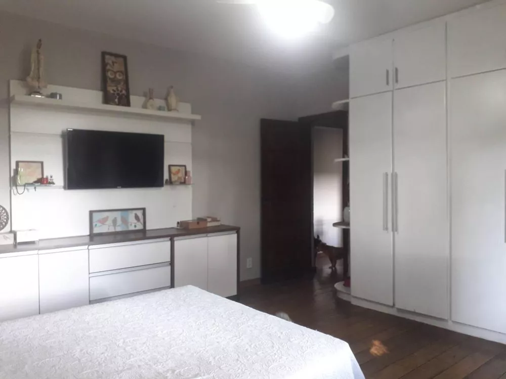 Casa à venda com 4 quartos, 367m² - Foto 11