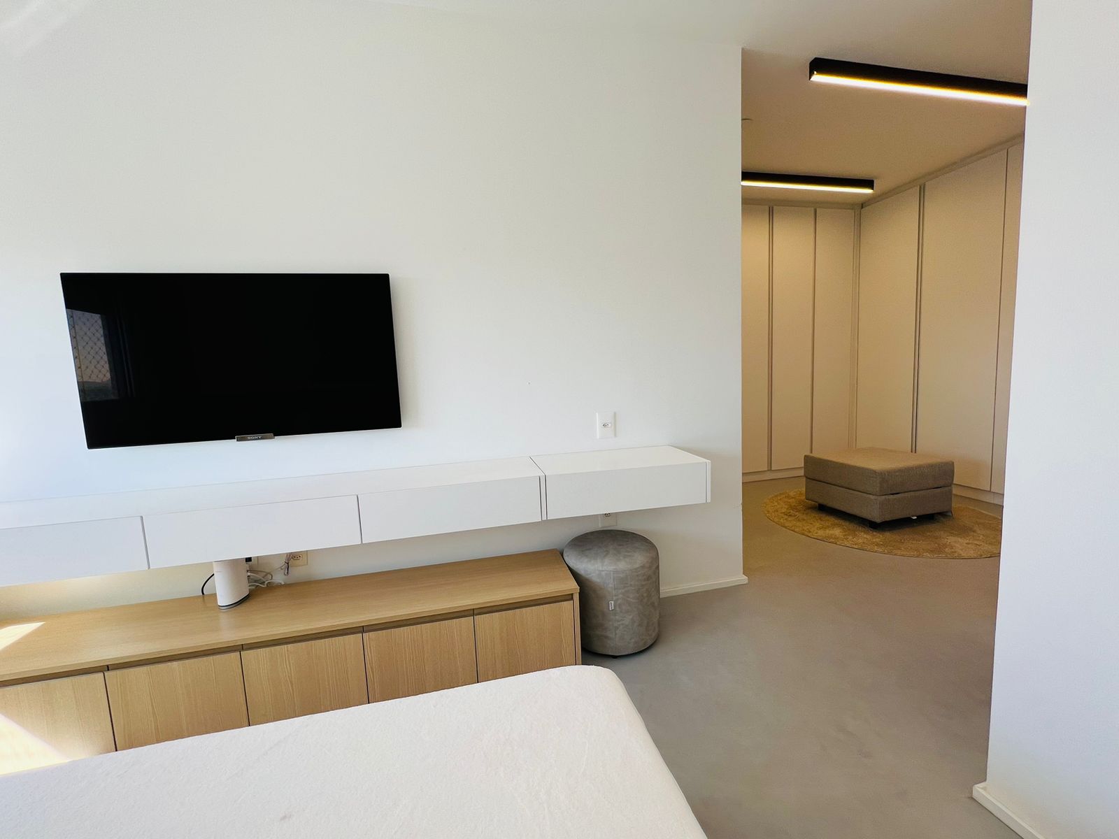 Apartamento à venda com 3 quartos, 241m² - Foto 7